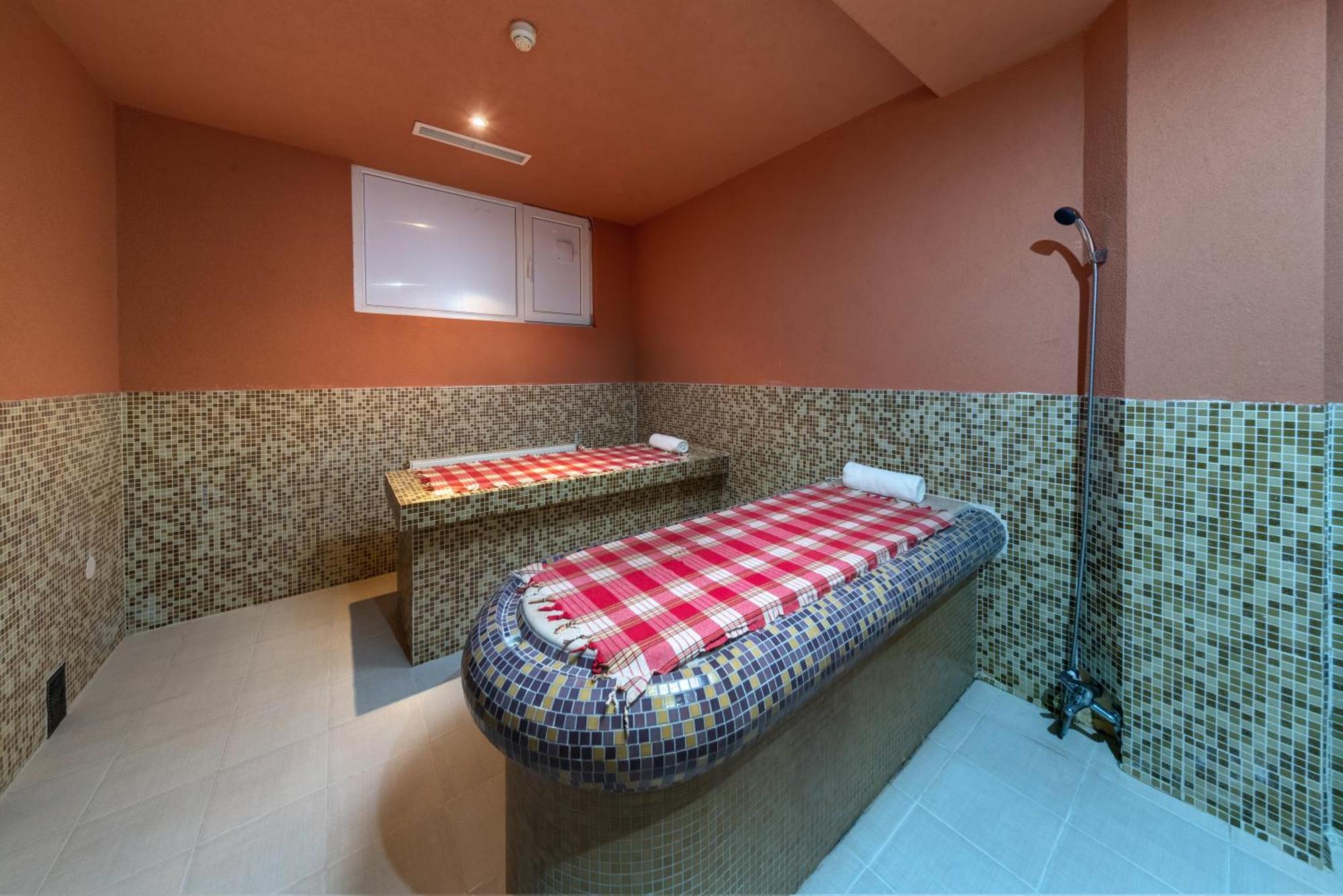 Panorama Hotel 3*